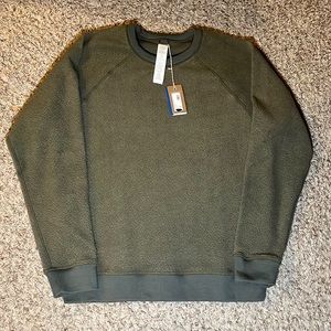 NWT Patagonia Olive Green Reversible Recycled Crewneck